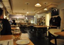 Вкусная еда, особенно бульон . Приветливый вежливый молодой персонал , супер цены . Удобное - фото (557-27577)