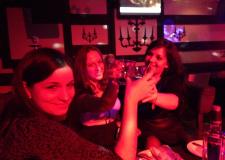 Праздновала там день рождение! Демократичные цены. Отличная музыка, наверное изюминка заведения в - фото (501-27422)