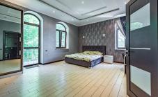 Whippet House - фото (6428-44399)