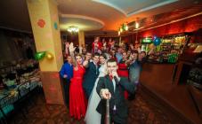 Человек-праздник  - фото (8983-53154)