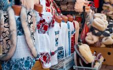 Сувенирный рынок  - фото (9545-54014)