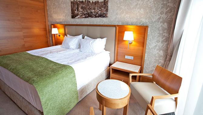 City Hotel - фото (6611-44930)