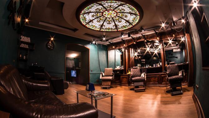 Frisor - фото (588-2076)