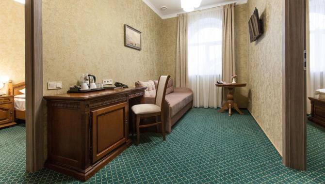 West Park Hotel - фото (6438-44396)