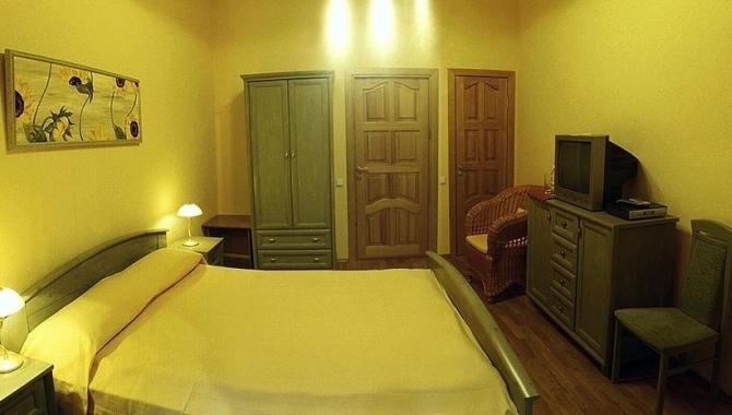 Sunflower B&B - фото (5503-44360)