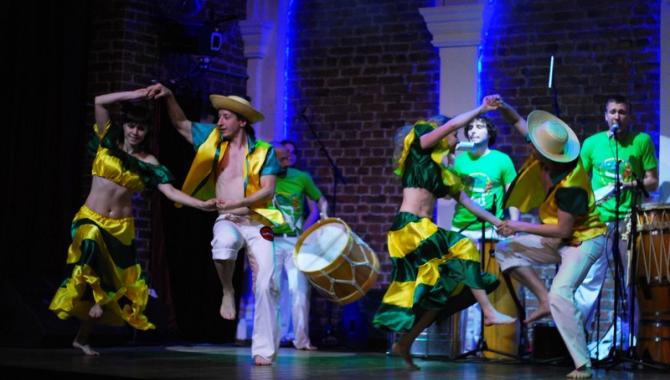 Группа Аше Капоэйра в Украине - фото (961-4408)