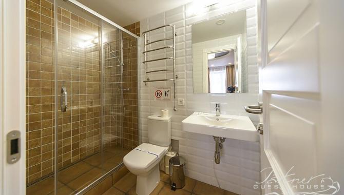 Partner Guest House Саксаганского 7 - фото (6603-44510)