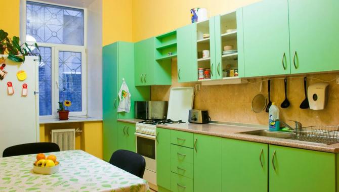 TIU Kreschatik Hostel - фото (6555-44966)