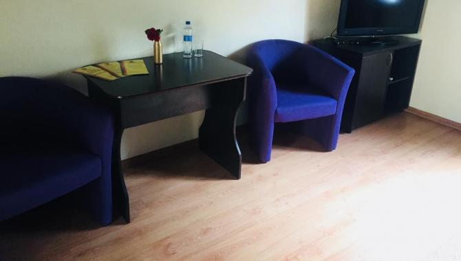 Babai Komora - фото (6024-43787)