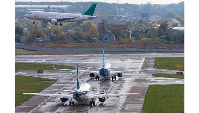 Аэропорт Киев Жуляны - фото (1362-7507)