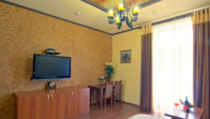 Kiev Now Inn - фото (5979-30494)