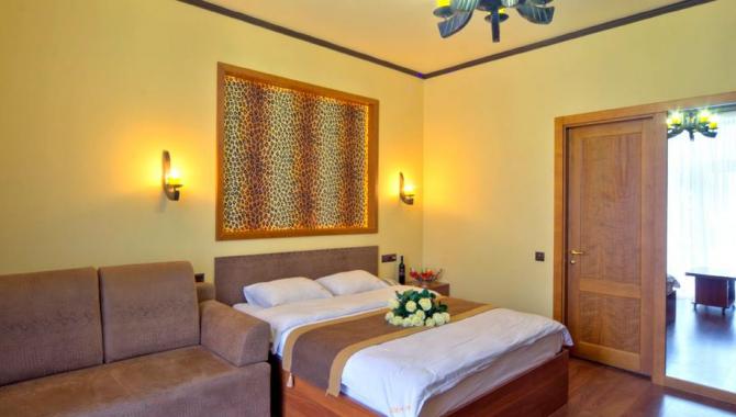 Kiev Now Inn - фото (5979-30498)