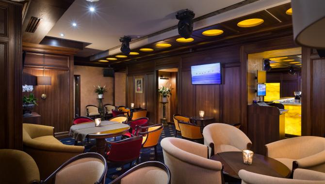 Leo - фото (6211-40977)