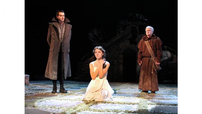 Театр російської драми ім. Лесі Українки - фото (1471-8002)