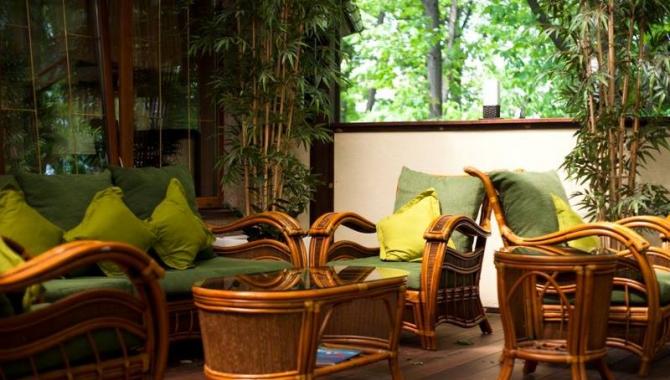 Двор Голосеевский - фото (6370-41563)