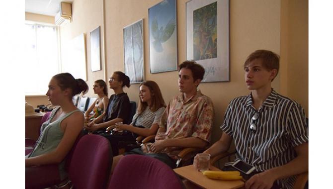 American Library Kyiv - фото (1720-9182)