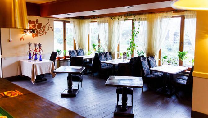 Babai Komora - фото (6024-43783)