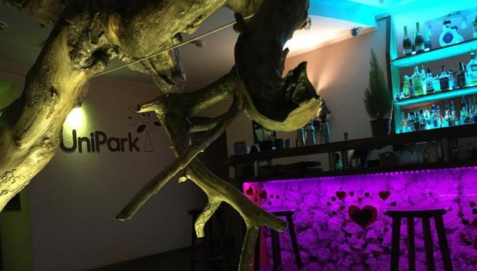 Unipark Lounge Bar - фото (4949-45421)