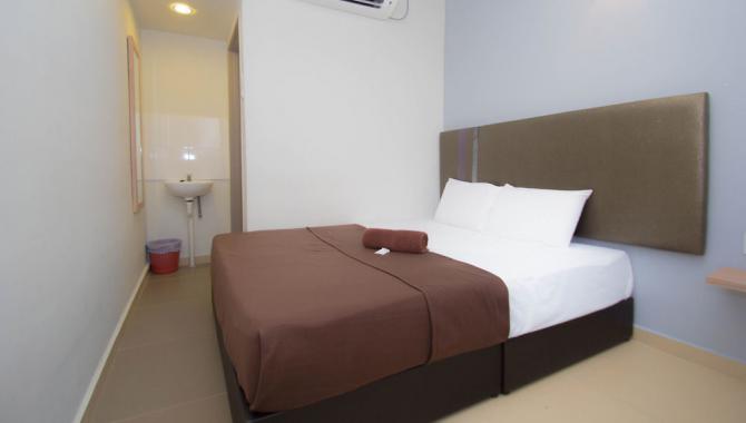 Хостел Hostels24 - фото (6668-43701)