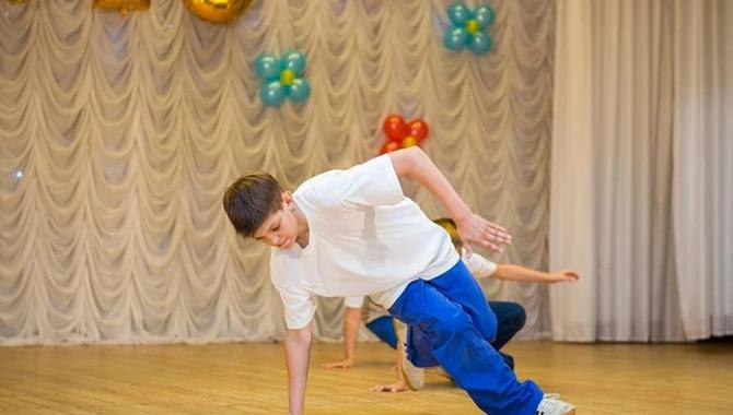 Школа танцев Авансцена - фото (953-4373)