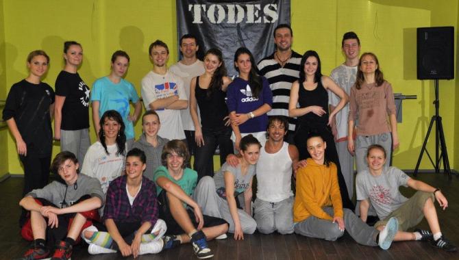 Todes - фото (7402-43112)