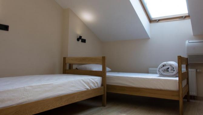 Sky Hostel - фото (6422-44320)