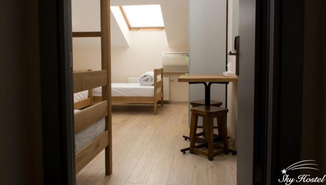 Sky Hostel - фото (6422-44325)