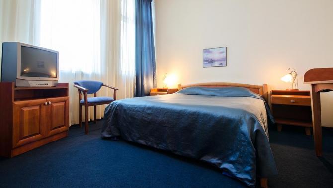 7 дней - фото (6436-44625)