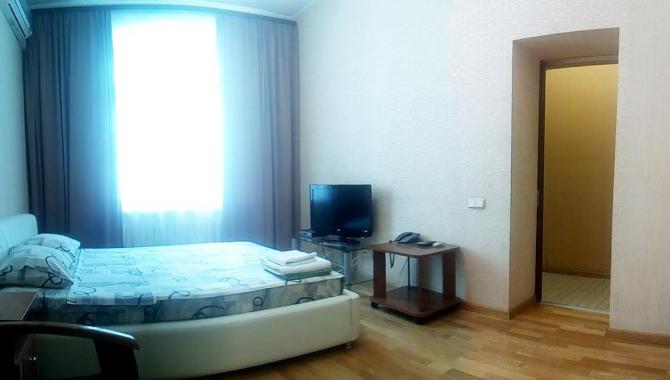 UKR Apartments on Independence Square - фото (6079-44383)