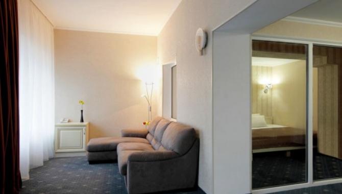 Аркадия - фото (7013-45468)