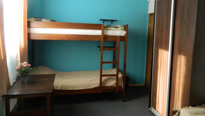 Hostel Ocean - фото (6040-44055)