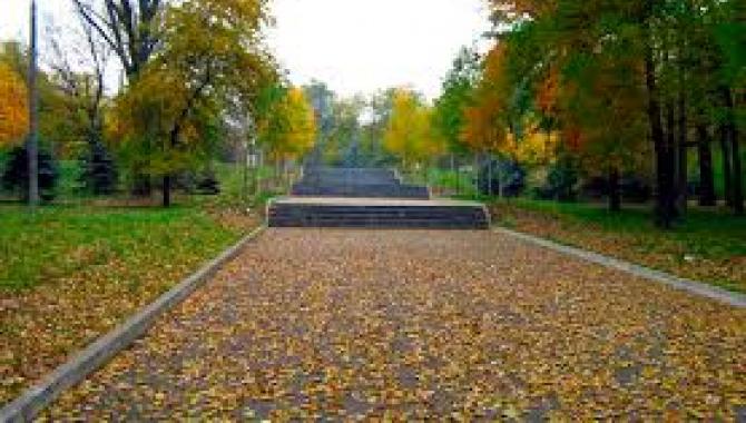 парк имени Юрия Гагарина - фото (8240-51590)