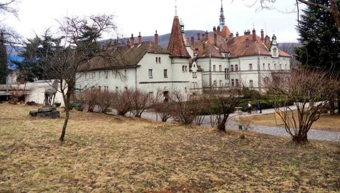 Замок графів Шенбонів - фото (5385-27270)