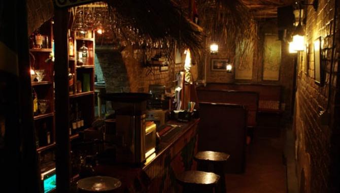 уютная необычная атмосфера, хороший мате , неплохой кел) - фото (492-27393)