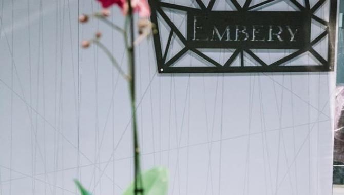 Embery Lounge - фото (4554-23179)