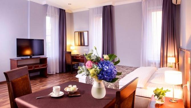 Greguar Hotel&Apartments - фото (5497-27984)