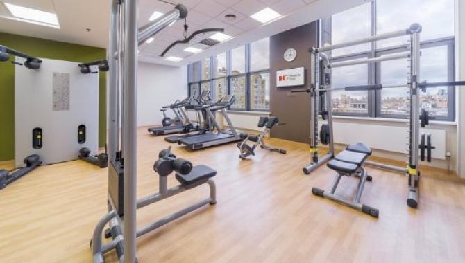 Holiday Inn - фото (5498-27997)