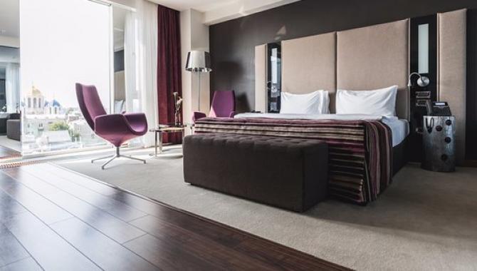 11 Mirrors - фото (5508-28188)