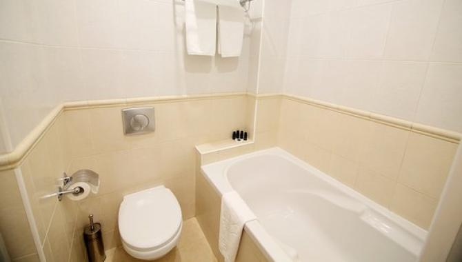 Number 21 by DBI - фото (5509-28216)