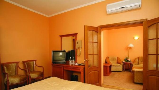 Гостиница Днипро - фото (6042-30818)