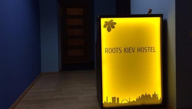 Roots Hostel - фото (5989-30395)