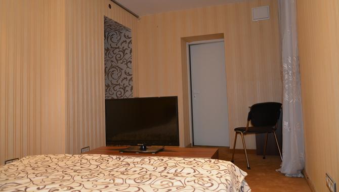 Hostel Holiday Host - фото (6499-44031)