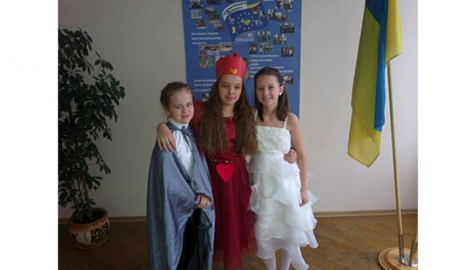 Спеціалізована школа № 118 "ВСЕСВІТ" - фото (1565-8482)