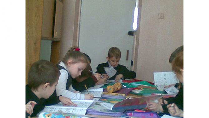 Спеціалізована школа № 118 "ВСЕСВІТ" - фото (1565-8483)