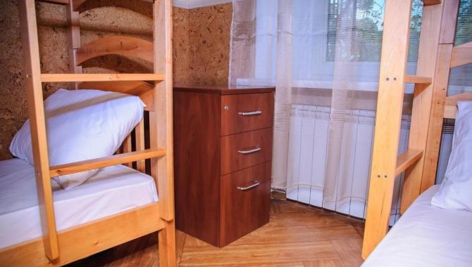 Golden Globus Hostel - фото (6498-43899)