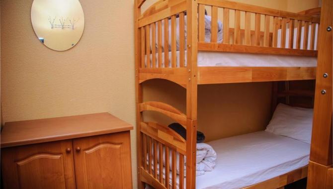 Golden Globus Hostel - фото (6498-43898)