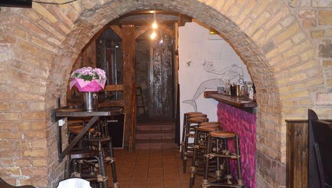 Podval Art Bar - фото (3740-40991)