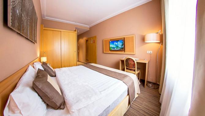 Арт-Готель - фото (6568-44653)