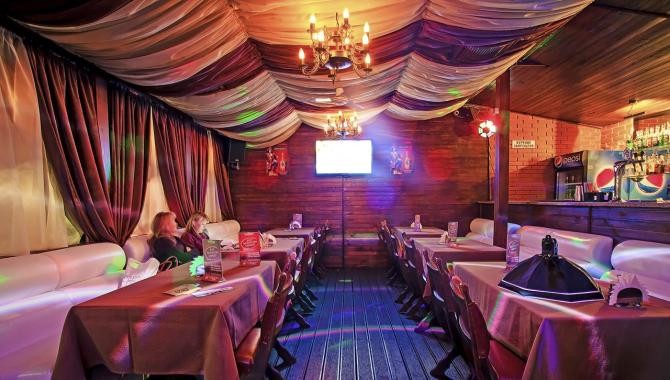 Saxon - фото (6111-41396)