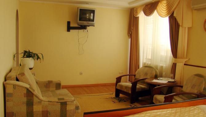 Визит - фото (6015-44694)